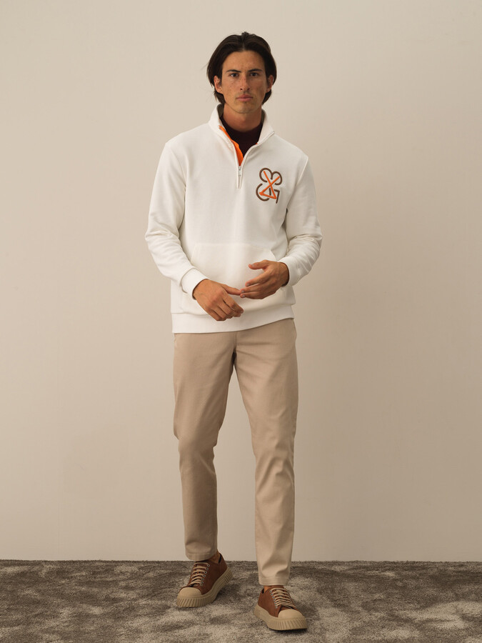 XINT - Pamuklu Regular Fit Nakış Detaylı Sweatshirt