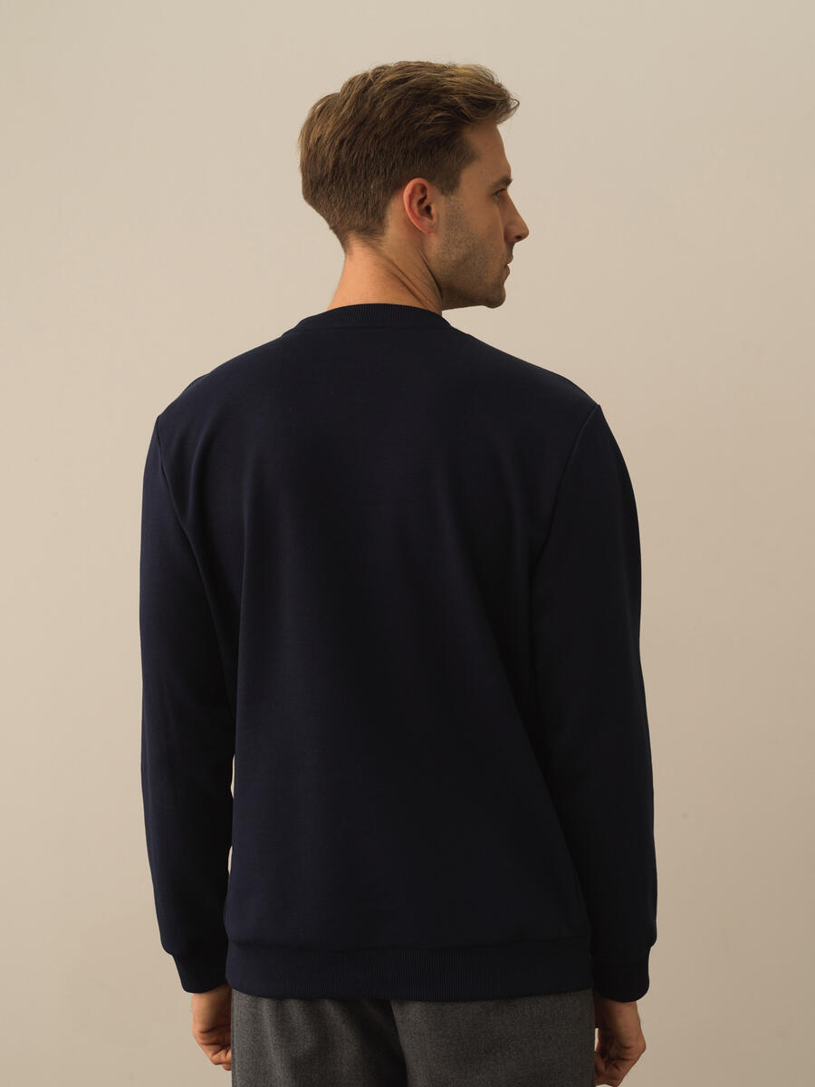 Pamuklu Regular Fit Nakış Detaylı Sweatshirt